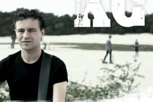 KCaug2011 voorkant Head under water